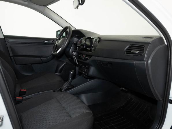 Volkswagen Polo VI с пробегом 2021 года, цена 1 590 000 рублей, 117945 км, лифтбек, Автокод Объявления
