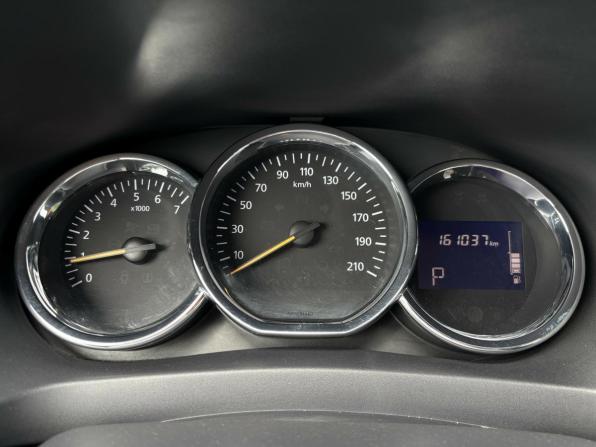 Renault Logan II с пробегом 2017 года, цена 699 000 рублей, 161037 км, седан, Автокод Объявления