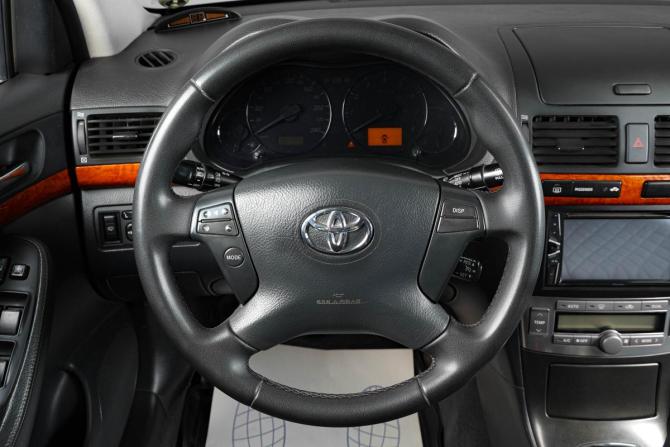 Toyota Avensis II Рестайлинг с пробегом 2008 года, цена 999 000 рублей, 322000 км, седан, Автокод Объявления