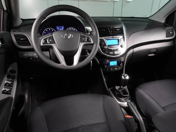 Hyundai Solaris I с пробегом 2013 года, цена 899 000 рублей, 144942 км, седан, Автокод Объявления