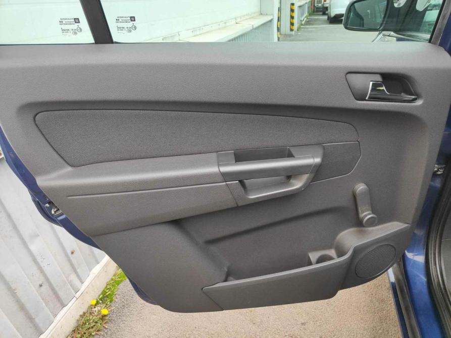Opel Zafira B Рестайлинг Санкт-Петербург  - изображение 16
