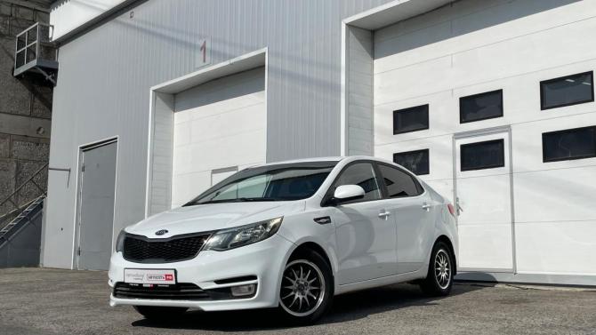Kia Rio III Рестайлинг с пробегом 2016 года, цена 850 600 рублей, 172259 км, седан, Автокод Объявления