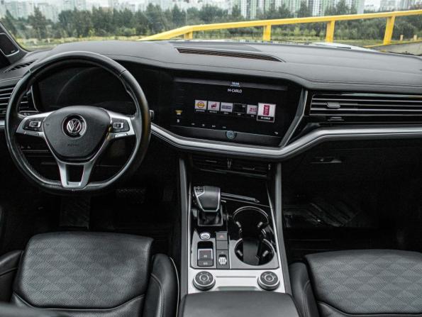 Volkswagen Touareg III с пробегом 2019 года, цена 4 299 000 рублей, 149183 км, внедорожник, Автокод Объявления