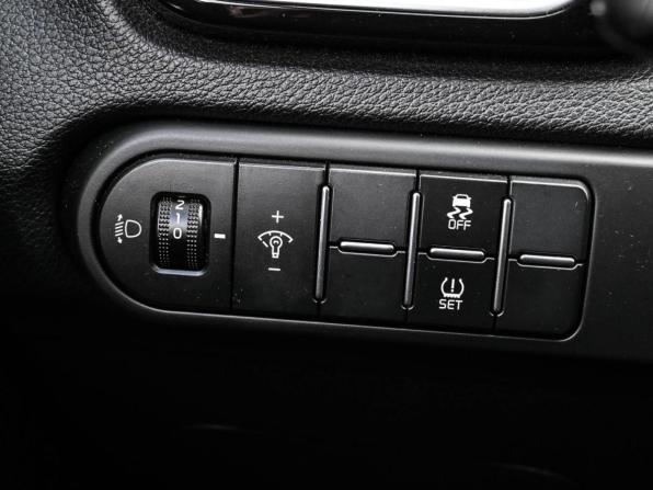 Kia Ceed III с пробегом 2020 года, цена 1 999 000 рублей, 66002 км, хэтчбек, Автокод Объявления