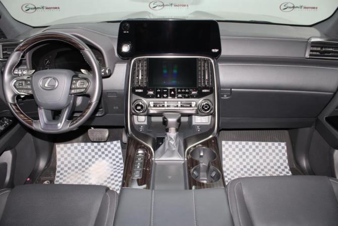 Lexus LX IV с пробегом 2023 года, цена 19 300 000 рублей, 5850 км, внедорожник, Автокод Объявления