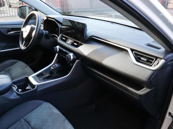 Toyota RAV4 V (XA50) с пробегом 2024 года, цена 3 799 000 рублей, 14500 км, внедорожник, Автокод Объявления