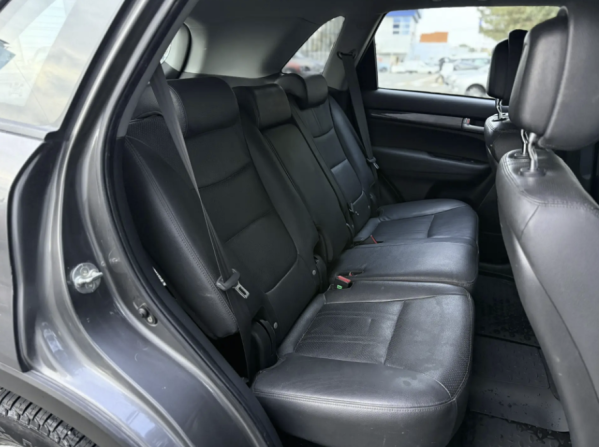 Kia Sorento II Рестайлинг с пробегом 2018 года, цена 2 140 000 рублей, 141000 км, внедорожник, Автокод Объявления