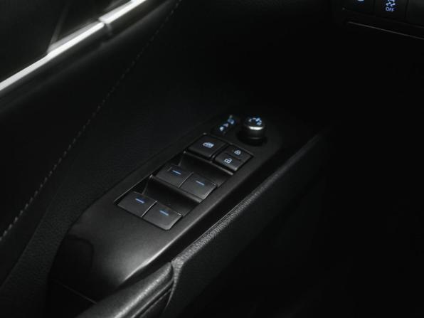 Toyota Camry VIII (XV70) Рестайлинг с пробегом 2021 года, цена 2 779 000 рублей, 80382 км, седан, Автокод Объявления
