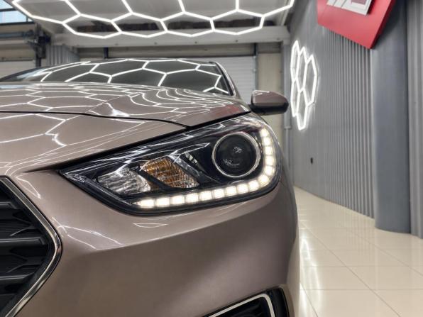 Hyundai Solaris II с пробегом 2018 года, цена 1 225 000 рублей, 115100 км, седан, Автокод Объявления