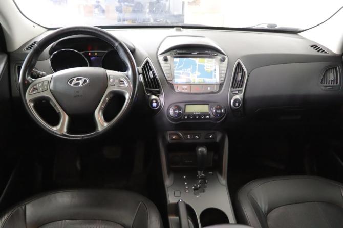 Hyundai ix35 I Рестайлинг с пробегом 2013 года, цена 1 379 990 рублей, 136002 км, внедорожник, Автокод Объявления