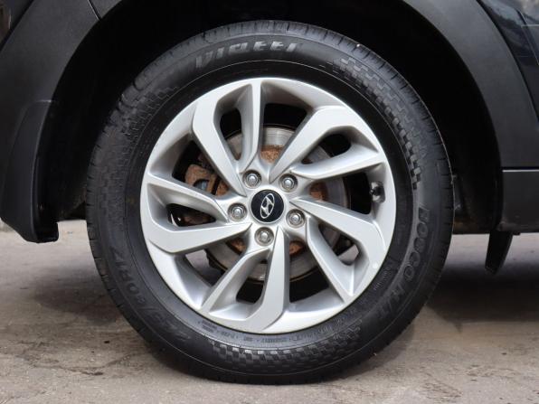 Hyundai Tucson III с пробегом 2016 года, цена 1 990 000 рублей, 180211 км, внедорожник, Автокод Объявления