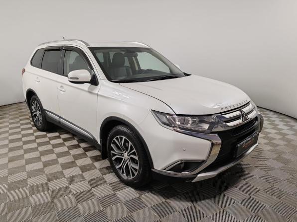 Mitsubishi Outlander III Рестайлинг 2 с пробегом 2016 года, цена 1 599 000 рублей, 176266 км, внедорожник, Автокод Объявления