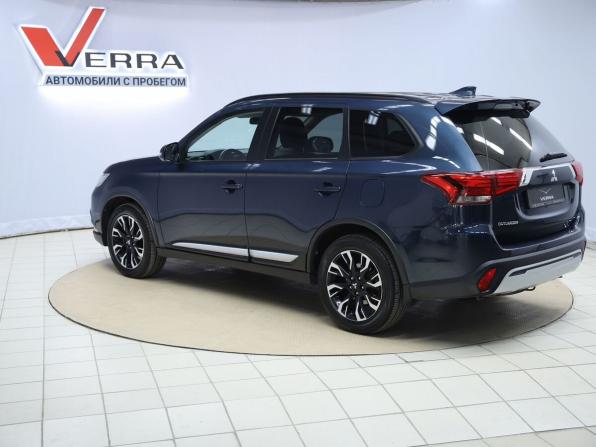 Mitsubishi Outlander III Рестайлинг 3 с пробегом 2021 года, цена 2 690 000 рублей, 82556 км, внедорожник, Автокод Объявления