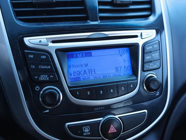 Hyundai Solaris I с пробегом 2014 года, цена 899 000 рублей, 155700 км, хэтчбек, Автокод Объявления