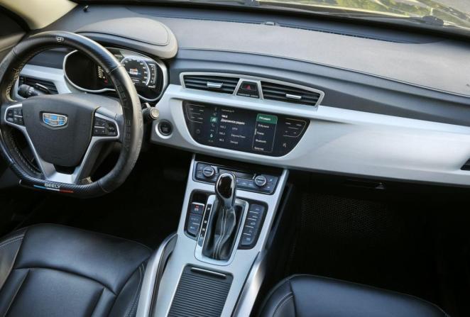 Geely Atlas I с пробегом 2021 года, цена 1 980 000 рублей, 50392 км, внедорожник, Автокод Объявления