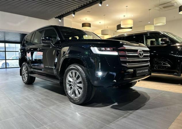 Toyota Land Cruiser 300 Series с пробегом 2026 года, цена 13 900 000 рублей, 16 км, внедорожник, Автокод Объявления