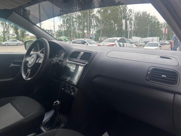 Volkswagen Polo V с пробегом 2014 года, цена 517 000 рублей, 195000 км, седан, Автокод Объявления