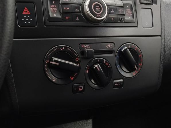Nissan Tiida I Рестайлинг с пробегом 2013 года, цена 789 000 рублей, 159512 км, хэтчбек, Автокод Объявления