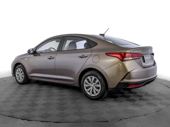 Hyundai Solaris II Рестайлинг с пробегом 2022 года, цена 1 535 000 рублей, 107838 км, седан, Автокод Объявления