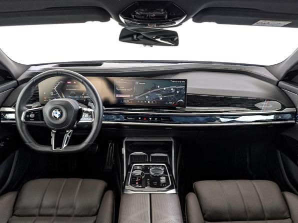 BMW 7 серии VII (G70) с пробегом 2024 года, цена 12 950 000 рублей, 36523 км, седан, Автокод Объявления