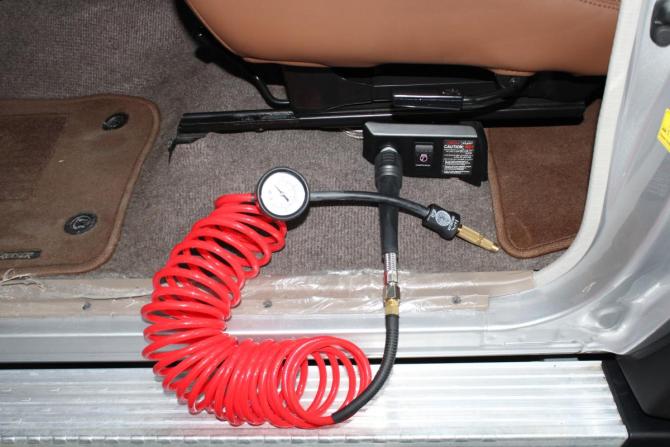 Toyota Land Cruiser 70 Series Рестайлинг 2 с пробегом 2025 года, цена 8 700 000 рублей, 19881 км, внедорожник, Автокод Объявления