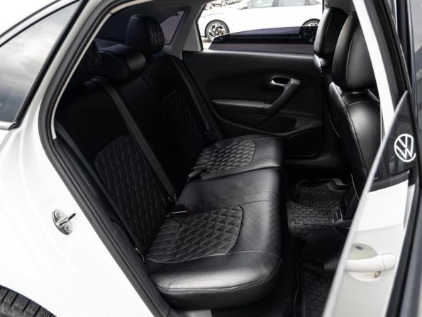 Volkswagen Polo V Рестайлинг с пробегом 2018 года, цена 1 445 000 рублей, 135392 км, седан, Автокод Объявления