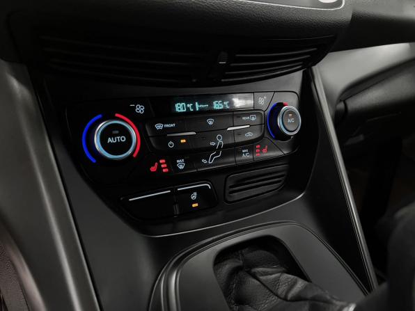 Ford Kuga II Рестайлинг с пробегом 2017 года, цена 1 760 000 рублей, 105099 км, внедорожник, Автокод Объявления