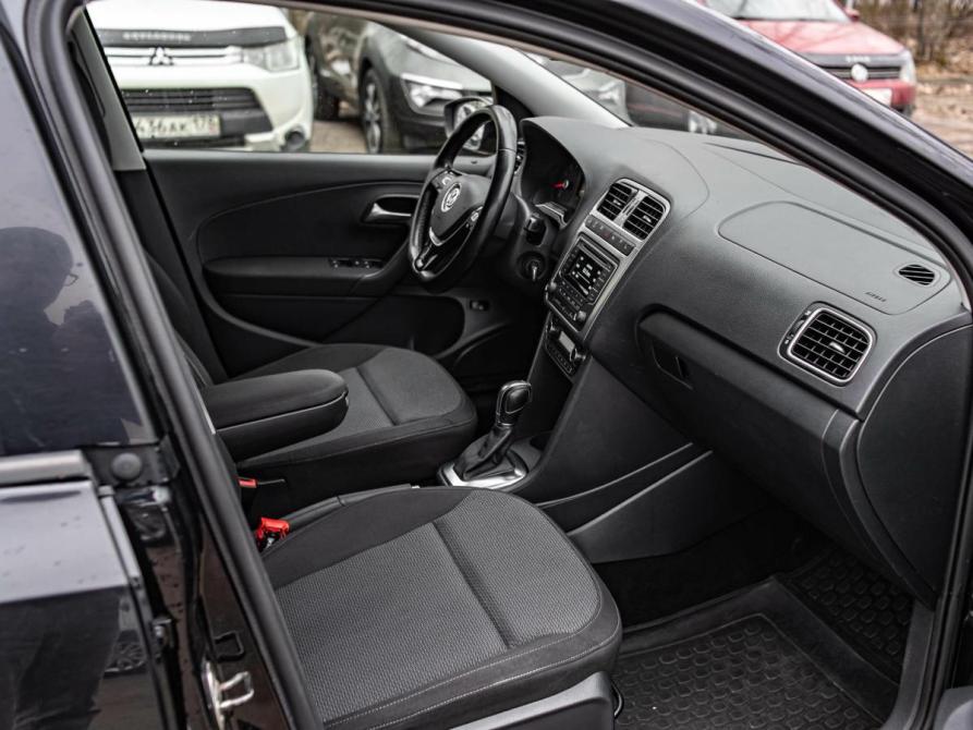 Volkswagen Polo V Рестайлинг Санкт-Петербург  - изображение 13