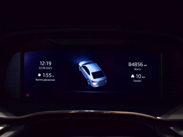 Skoda Octavia IV (A8) с пробегом 2021 года, цена 2 415 997 рублей, 84856 км, лифтбек, Автокод Объявления