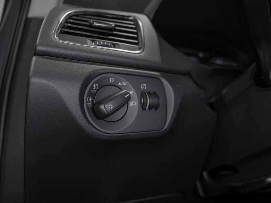Audi Q3 I (8U) Москва  - изображение 19