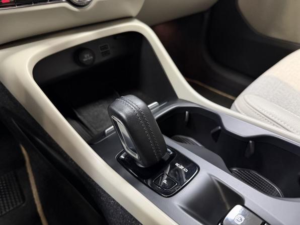 Volvo XC40 I с пробегом 2020 года, цена 3 150 000 рублей, 135863 км, внедорожник, Автокод Объявления