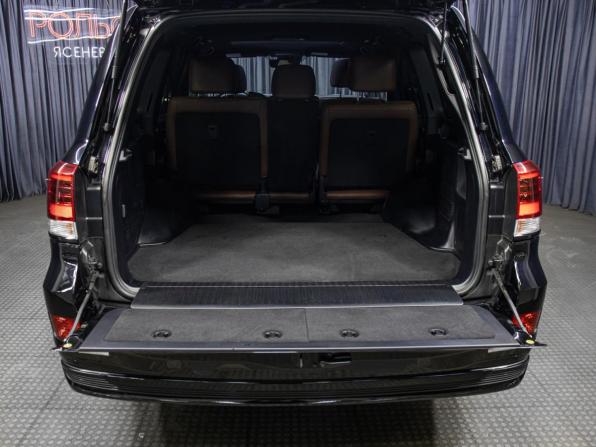 Toyota Land Cruiser 200 Series Рестайлинг 2 с пробегом 2020 года, цена 10 149 000 рублей, 60757 км, внедорожник, Автокод Объявления