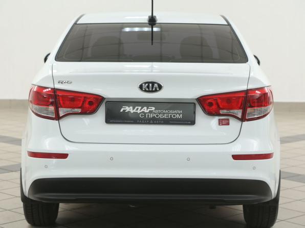 Kia Rio III Рестайлинг с пробегом 2017 года, цена 1 155 000 рублей, 121000 км, седан, Автокод Объявления