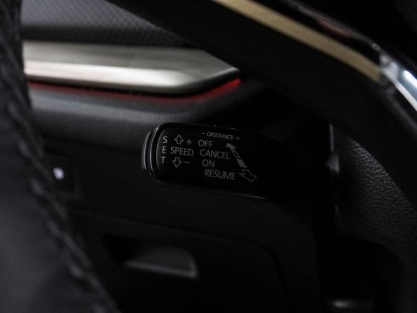 Skoda Octavia IV (A8) с пробегом 2023 года, цена 2 299 000 рублей, 130463 км, лифтбек, Автокод Объявления