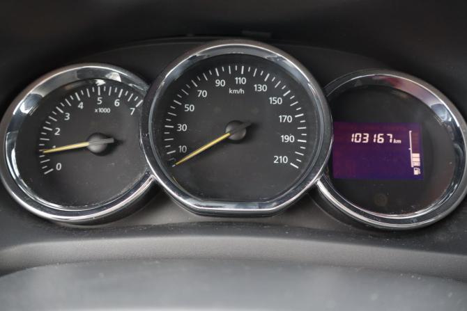 Renault Logan II с пробегом 2014 года, цена 699 000 рублей, 102000 км, седан, Автокод Объявления