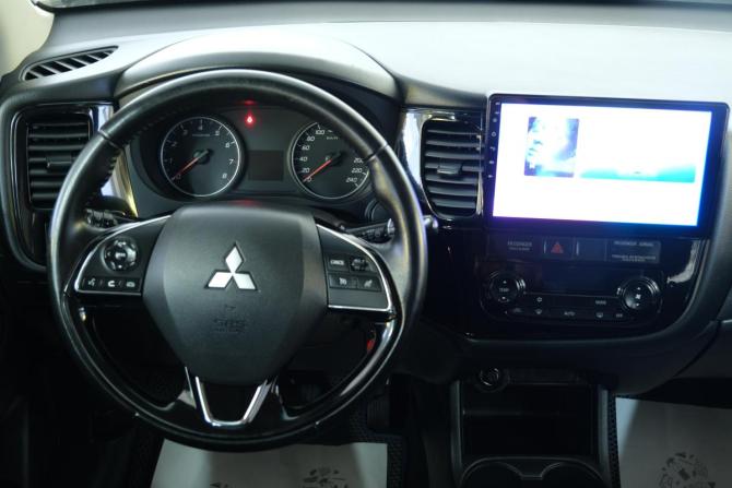 Mitsubishi Outlander III с пробегом 2012 года, цена 1 399 000 рублей, 176231 км, внедорожник, Автокод Объявления