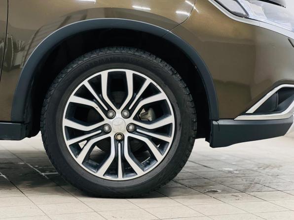 Mitsubishi Outlander III Рестайлинг 3 с пробегом 2018 года, цена 2 399 000 рублей, 130100 км, внедорожник, Автокод Объявления