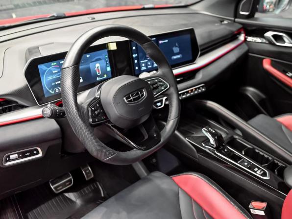 Geely Coolray I Рестайлинг с пробегом 2024 года, цена 2 190 000 рублей, 24637 км, внедорожник, Автокод Объявления