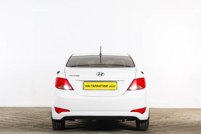 Hyundai Solaris I Рестайлинг с пробегом 2016 года, цена 1 329 000 рублей, 190000 км, седан, Автокод Объявления