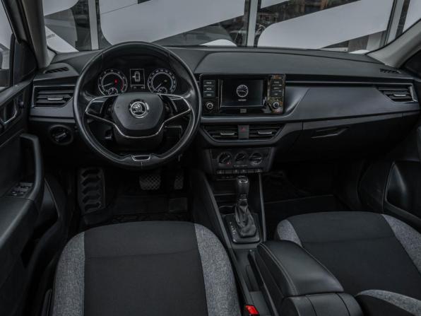 Skoda Rapid II с пробегом 2021 года, цена 1 646 200 рублей, 98433 км, лифтбек, Автокод Объявления