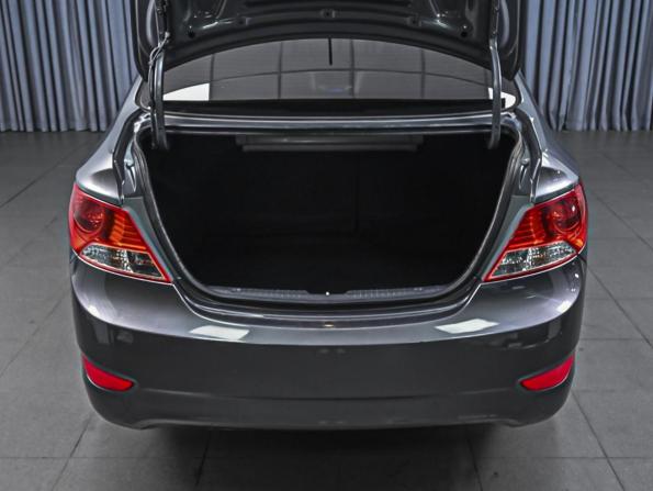 Hyundai Solaris I с пробегом 2013 года, цена 899 000 рублей, 177237 км, седан, Автокод Объявления
