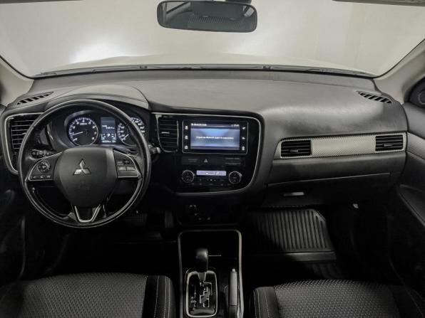 Mitsubishi Outlander III Рестайлинг 2 с пробегом 2018 года, цена 2 190 000 рублей, 51500 км, внедорожник, Автокод Объявления