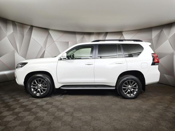 Toyota Land Cruiser Prado 150 Series Рестайлинг 2 с пробегом 2019 года, цена 5 399 000 рублей, 129802 км, внедорожник, Автокод Объявления