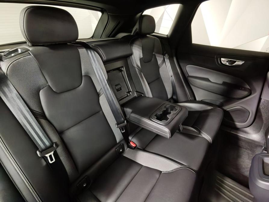 Volvo XC60 II Рестайлинг Москва  - изображение 17
