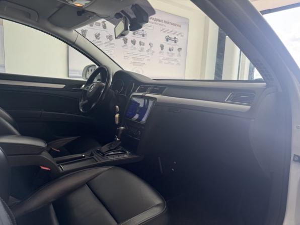 Skoda Superb II Рестайлинг с пробегом 2014 года, цена 1 049 000 рублей, 170367 км, лифтбек, Автокод Объявления