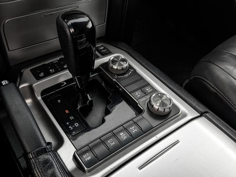 Toyota Land Cruiser 200 Series Рестайлинг 2 Москва  - изображение 21