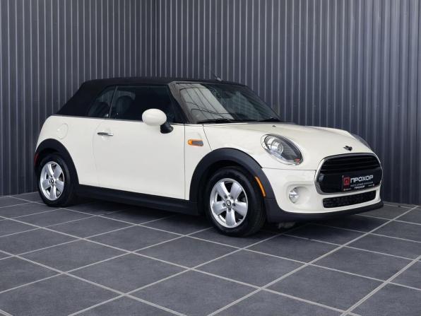 Mini Cabrio III с пробегом 2018 года, цена 1 867 000 рублей, 76057 км, кабриолет, Автокод Объявления