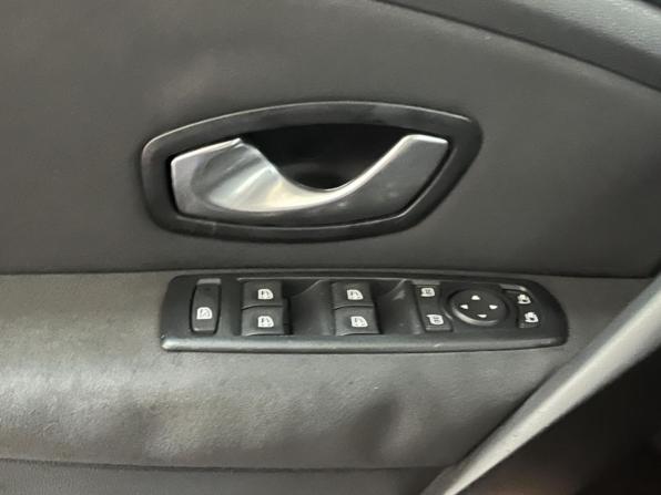 Renault Megane III с пробегом 2009 года, цена 532 000 рублей, 222415 км, хэтчбек, Автокод Объявления