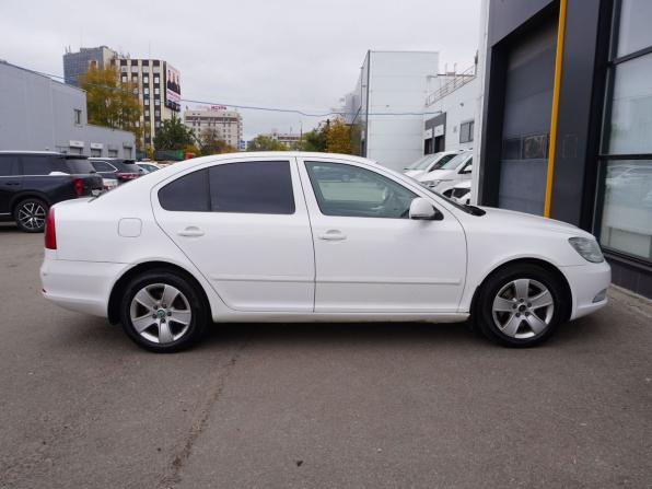 Skoda Octavia II (A5) Рестайлинг с пробегом 2012 года, цена 850 000 рублей, 212653 км, лифтбек, Автокод Объявления