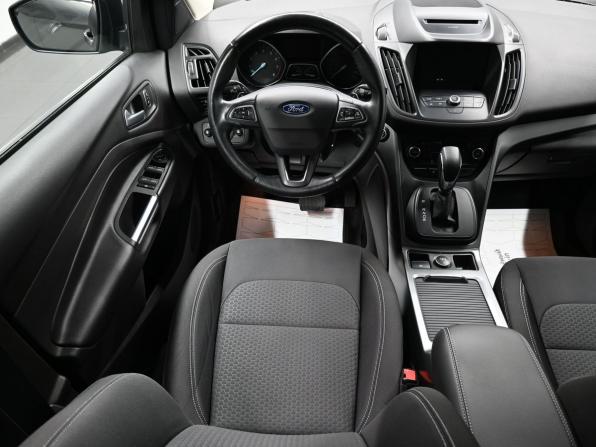 Ford Kuga II Рестайлинг с пробегом 2018 года, цена 1 595 000 рублей, 160002 км, внедорожник, Автокод Объявления